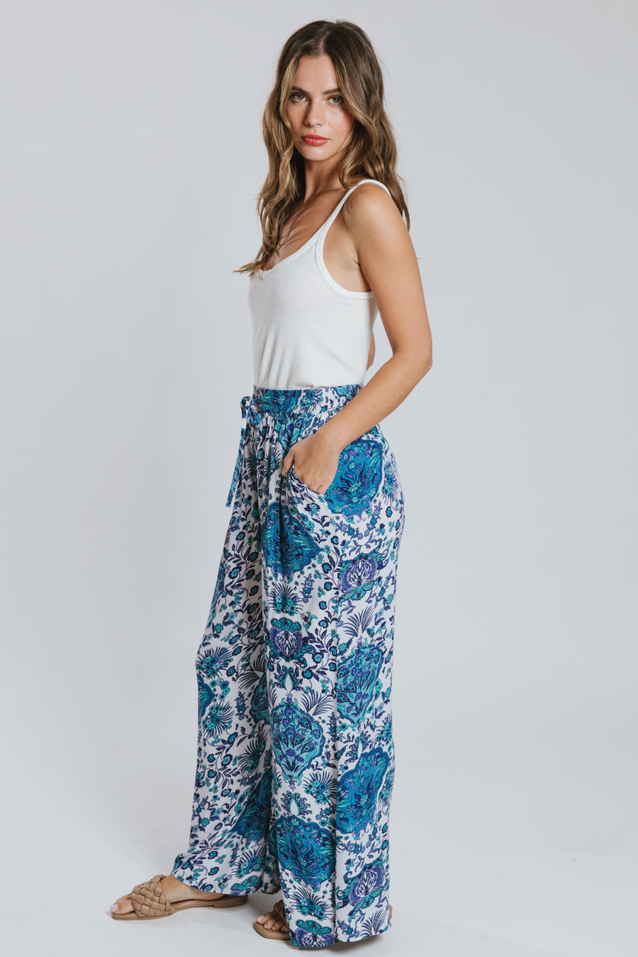 Adil Flare Pants