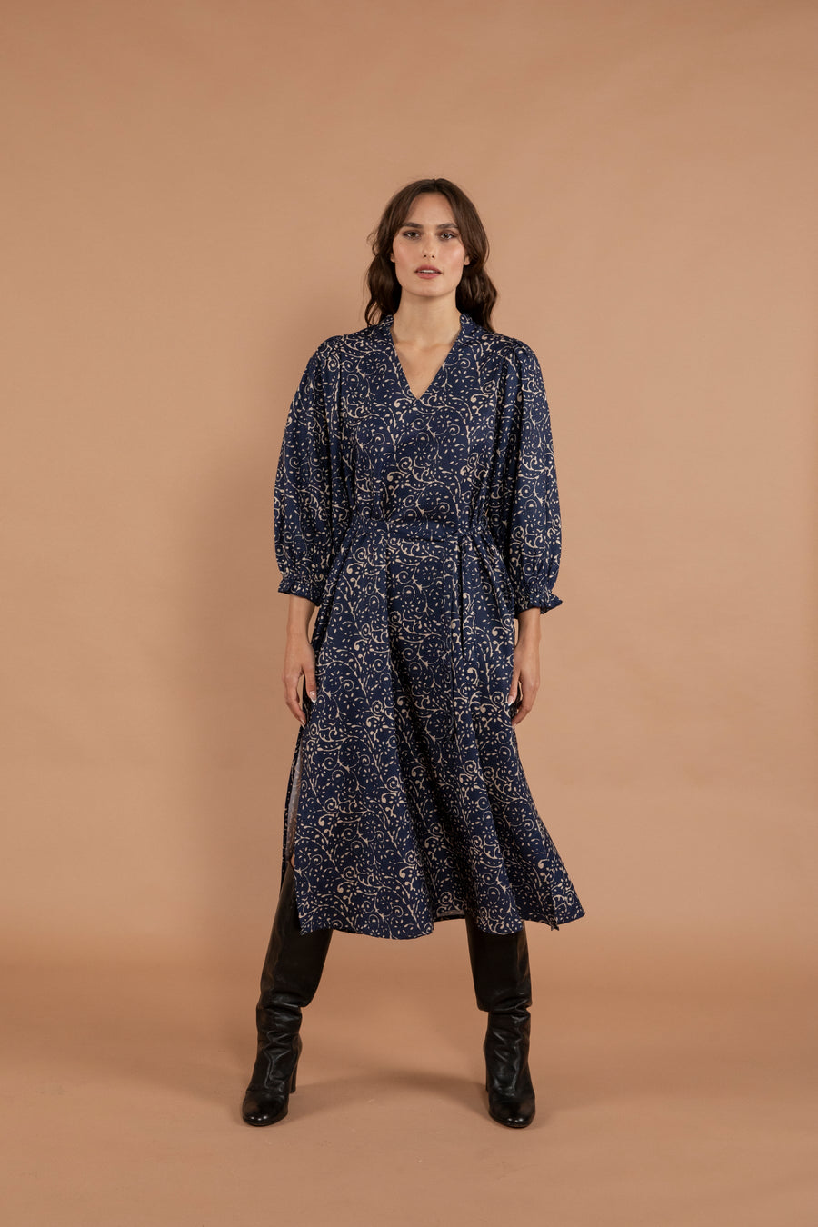 Divya L/S Midi Dress