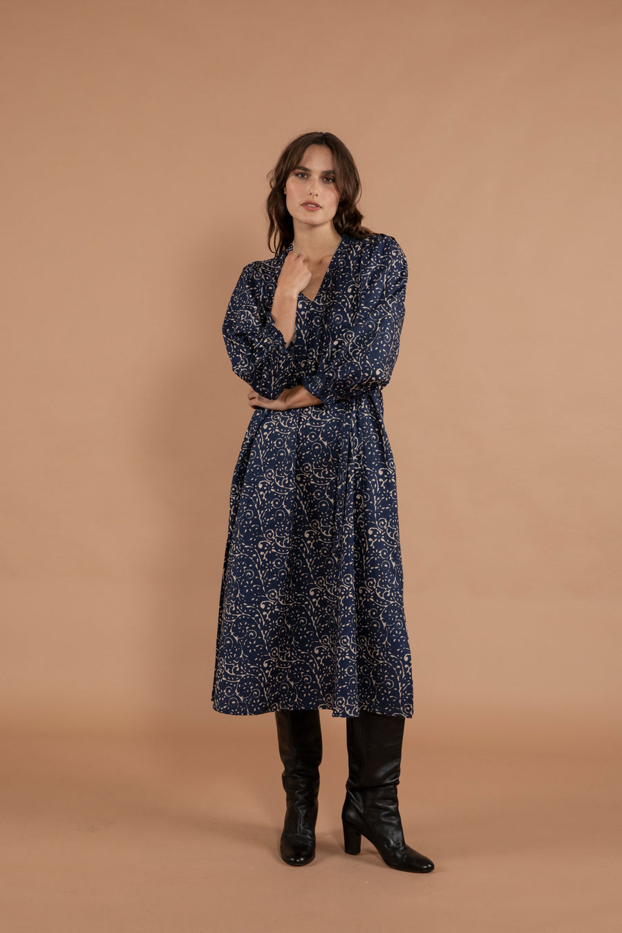 Divya L/S Midi Dress